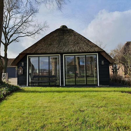 Holiday Home Heeresteeg In Nieuwleusen With Garden De Meele Eksteriør bilde