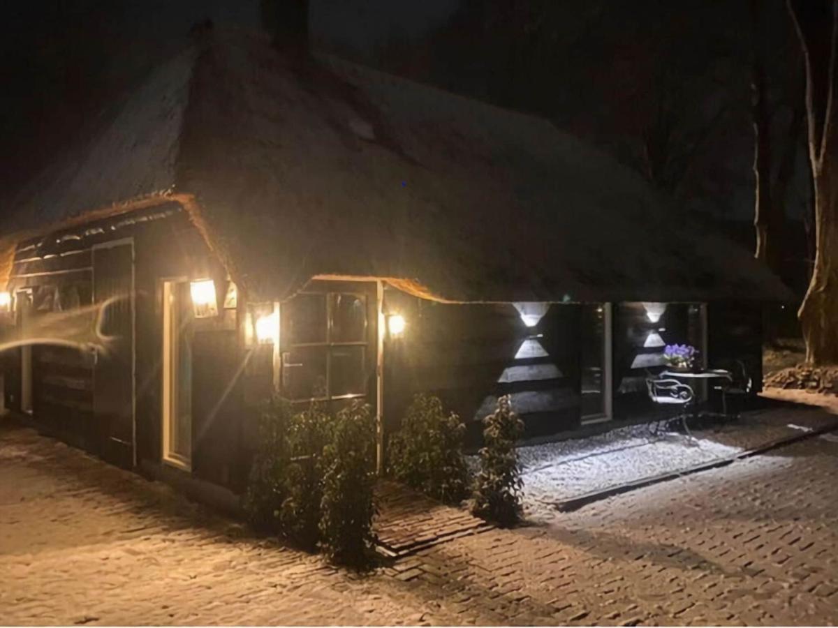 Holiday Home Heeresteeg In Nieuwleusen With Garden De Meele Eksteriør bilde