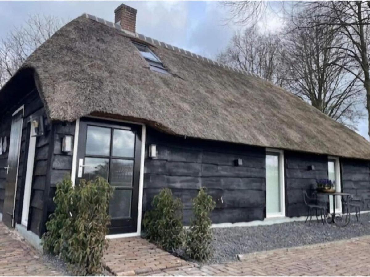 Holiday Home Heeresteeg In Nieuwleusen With Garden De Meele Eksteriør bilde